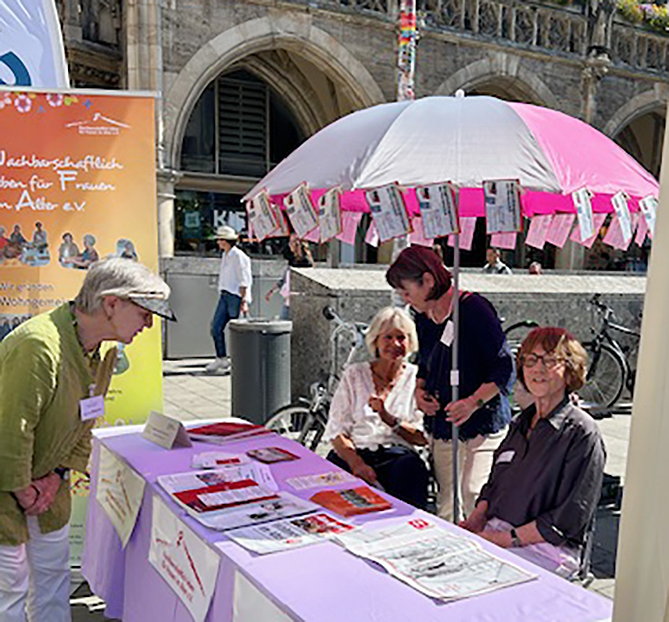 Unsere Vereinsfrauen sind startklar und warten auf die ersten Besucherinnen