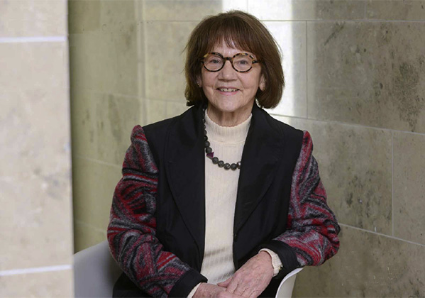 Portraitfoto von Dr. Christa Lippmann