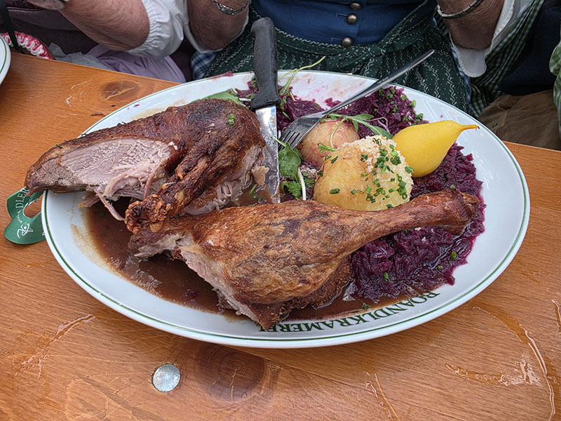 Ente mit Knödel